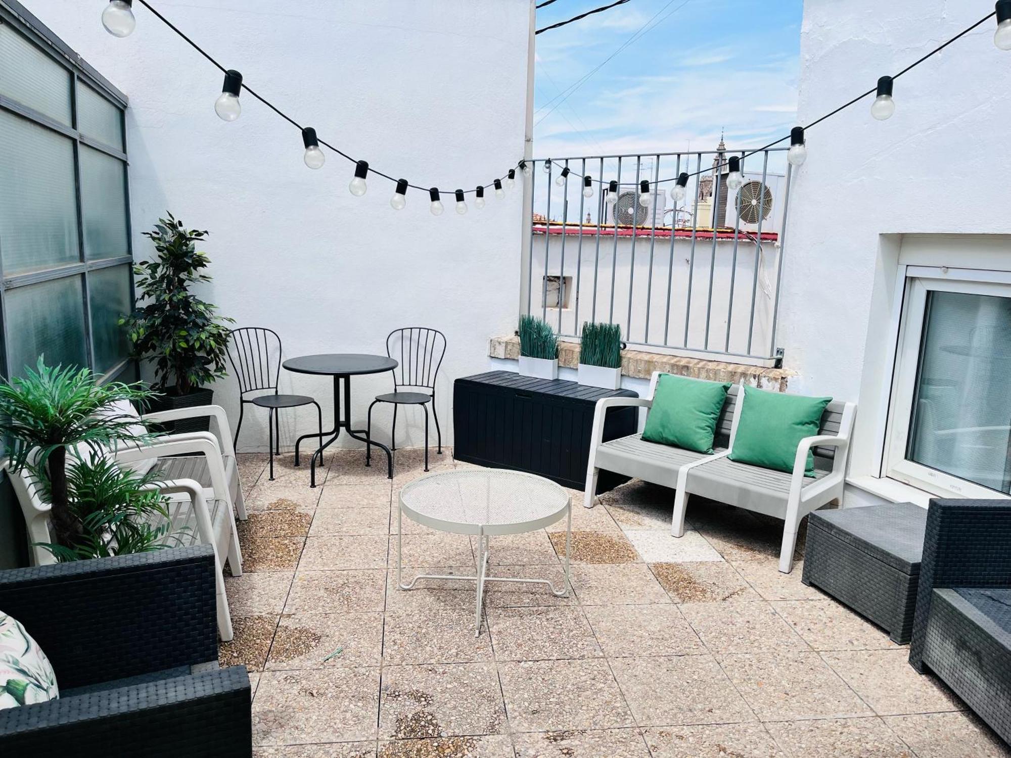 Travel Habitat Atico Calle Comedias Apartment Valencia Exterior photo