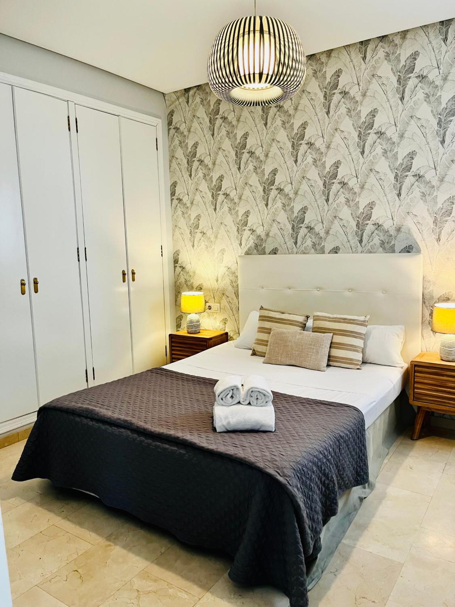 Travel Habitat Atico Calle Comedias Apartment Valencia Exterior photo